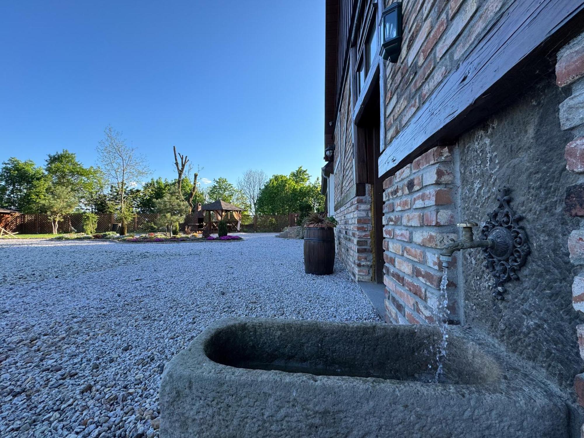 Apartamenty Komarno 46 Jacuzzi&Sauna Kültér fotó